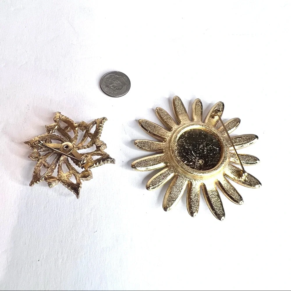 Vintage Brooch Lot Two Floral Pins Sunflower Daisy Star Flower Rhinestone Pearl